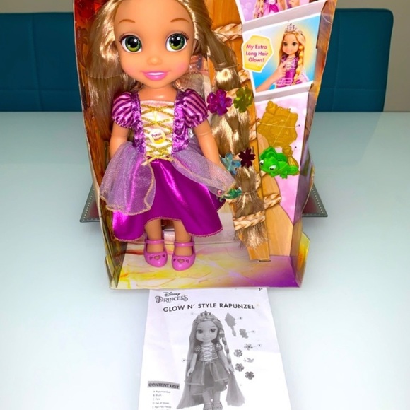 Disney dolls - Picture 2 of 2